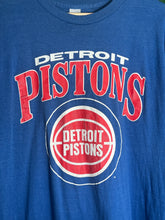 VTG Detroit Pistons Shirt Sz Large / XL
