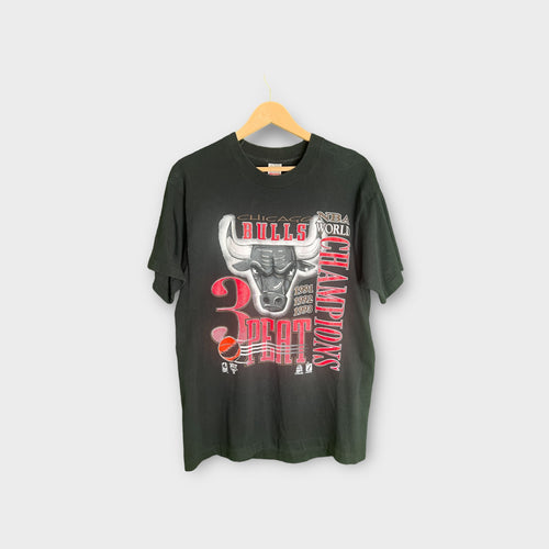 VTG 1993 NBA Chicago Bulls 3 Peat Champions Shirt Size Large