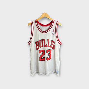 VTG 90s Champions Chicago Bulls Micheal Jordan Jersey Size Large 44