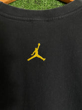 VTG 2000s Michael Jordan x Air Jordan’s Shirt Size XXL
