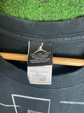 VTG 2000s Michael Jordan x Air Jordan’s Shirt Size XXL